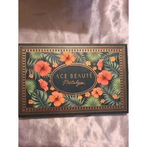 Ace Beaute nostalgia eyeshadow palette